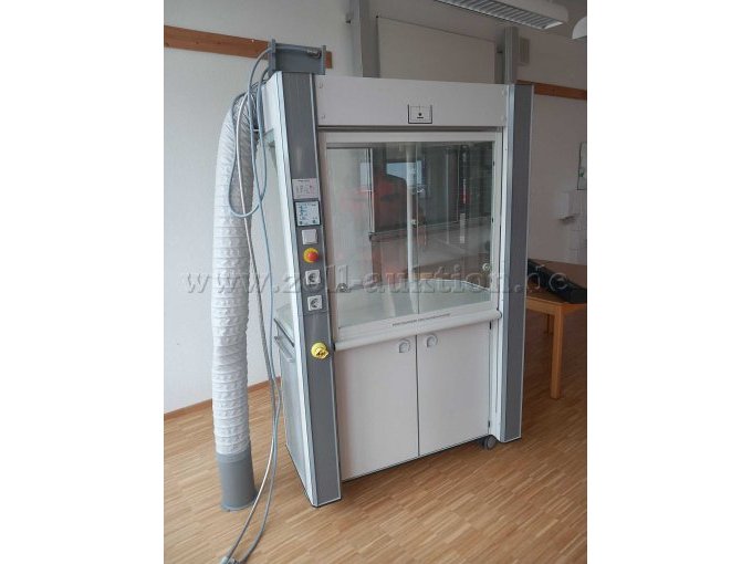 Chemieschrank
Ansicht mit Abzug