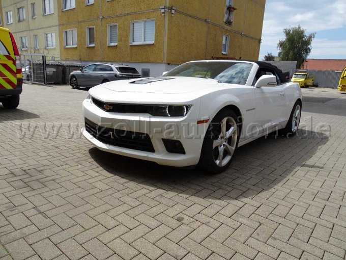 Chevrolet Camaro Cabrio V8 Ansicht von vorne links