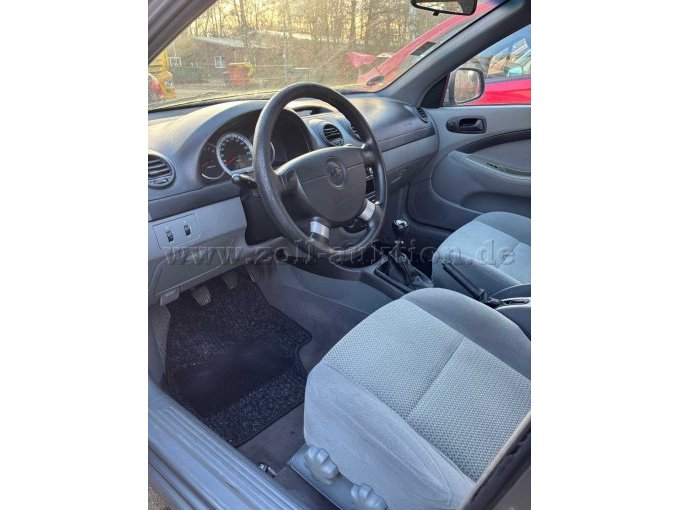 Frontsitze des Fahrzeugs