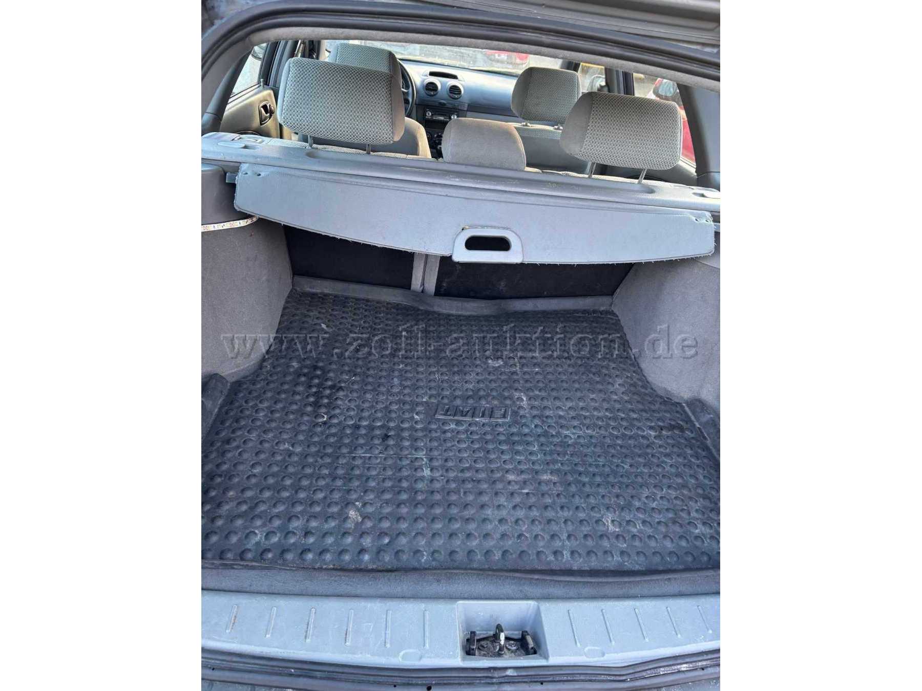 Kofferaum des Fahrzuegs