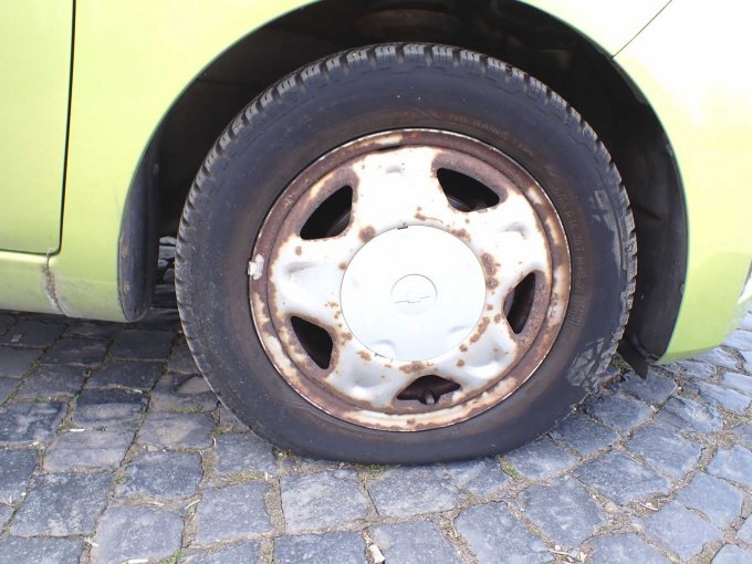 Felge angerostet & Reifen mit wenig Luft