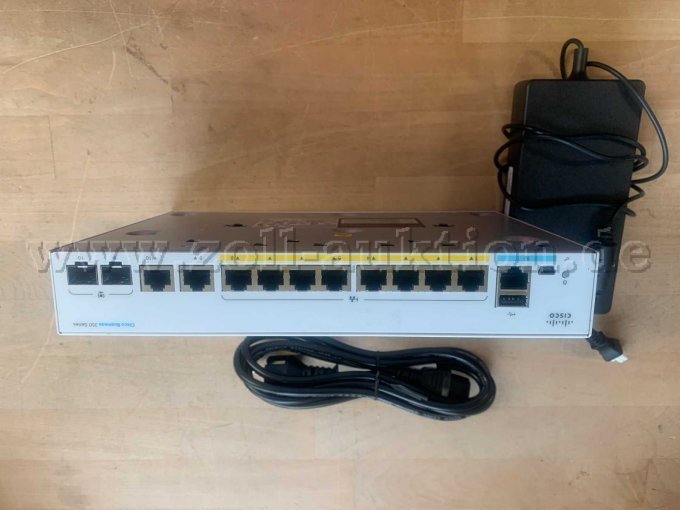 CBS350-8FP-E-2G - Vorderseite mit Ladekabel-Netzteil