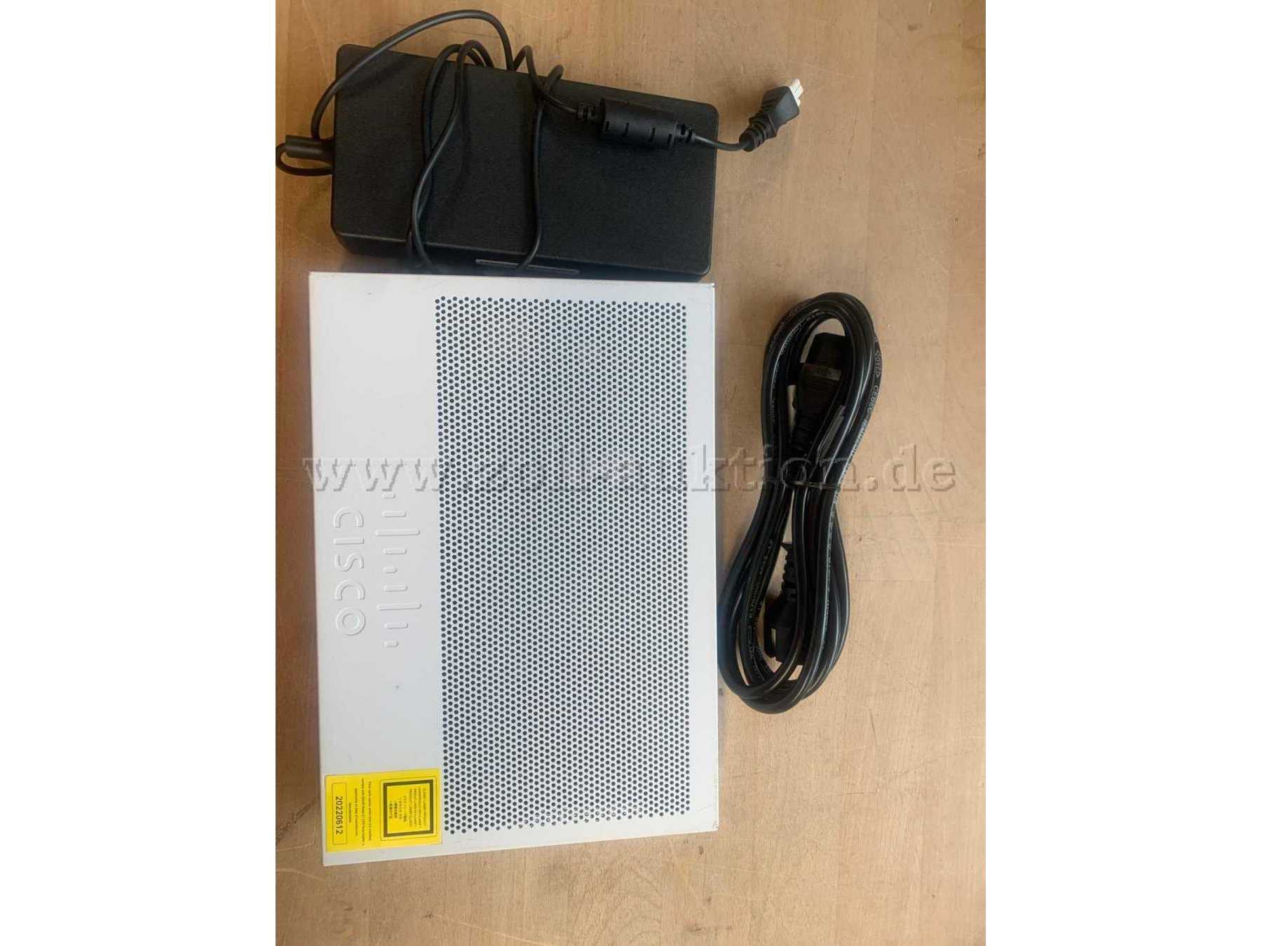 CBS350-8FP-E-2G - Oberseite mit Ladekabel-Netzteil