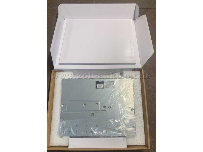 Switch von unten - im Karton unten Mitte Netzwerkkabel