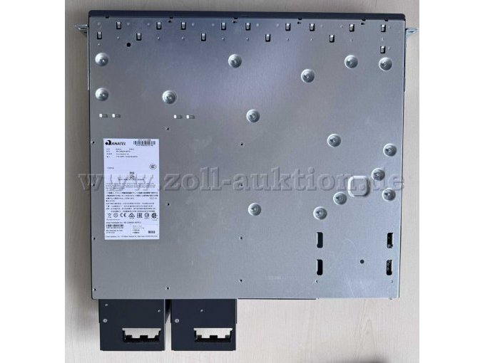 Beispiel-Foto Cisco Switch WS-C2960XR-48FPD-I untere Seite