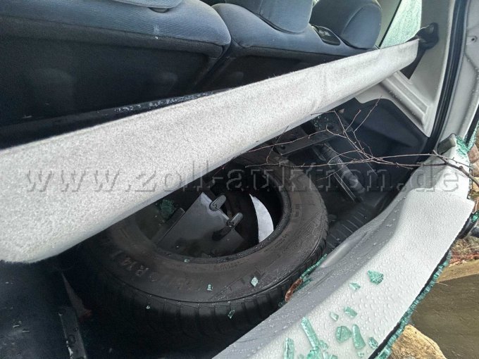 zgl. 2 Reifen ohne Felge