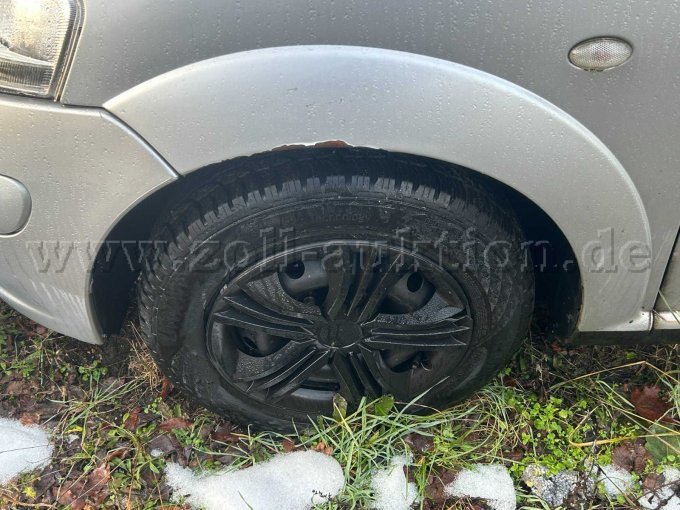 Vorderrad links - Lackschaden