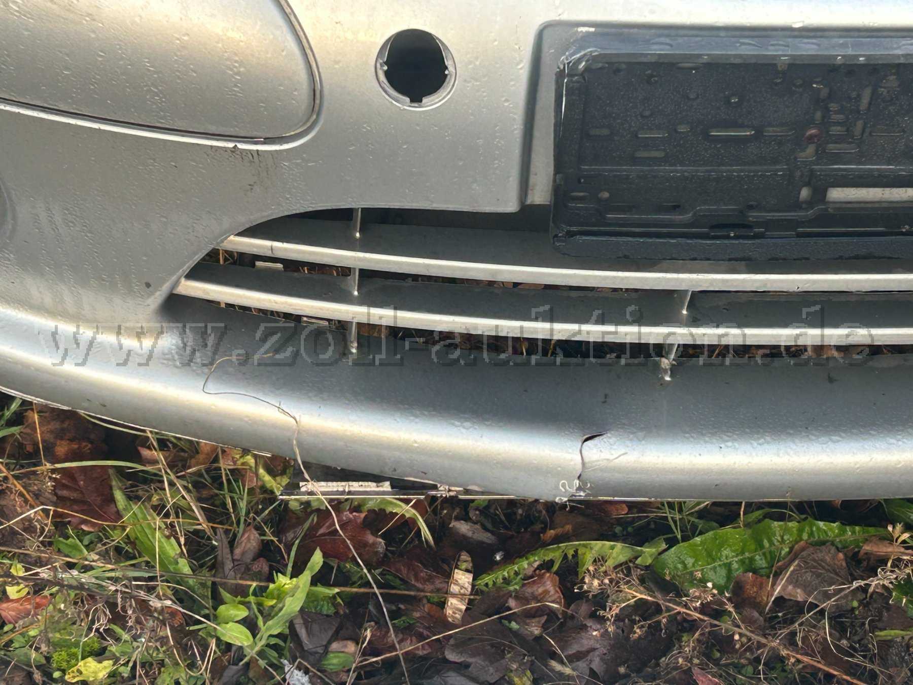 Schaden vorderer Stossfänger