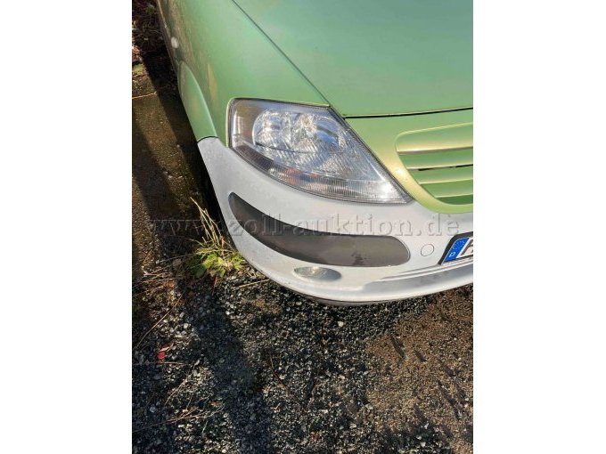 Vorne / Beifahrerseite