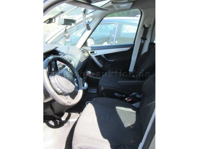 Cockpit 2