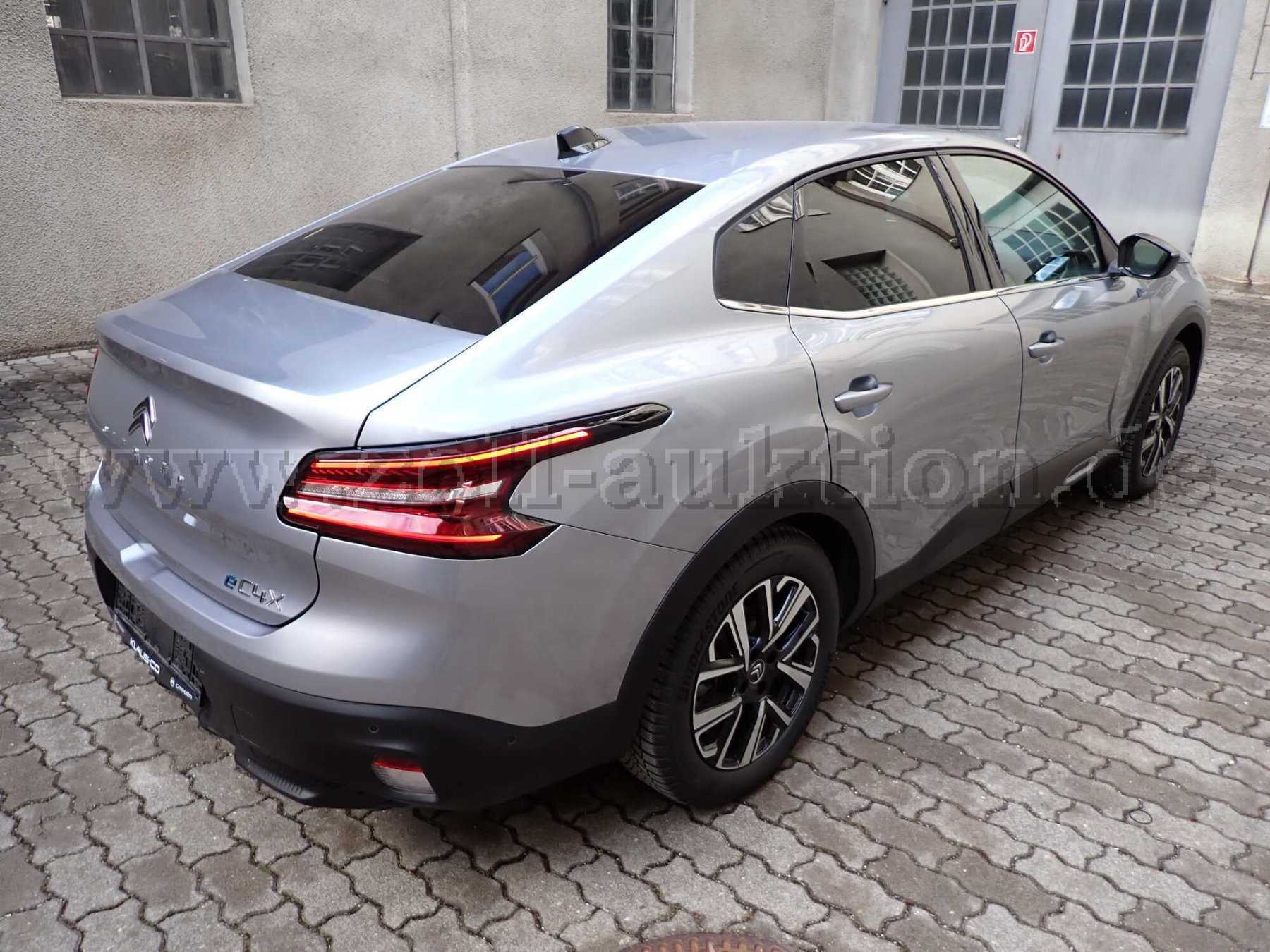 Heckansicht hinten rechts