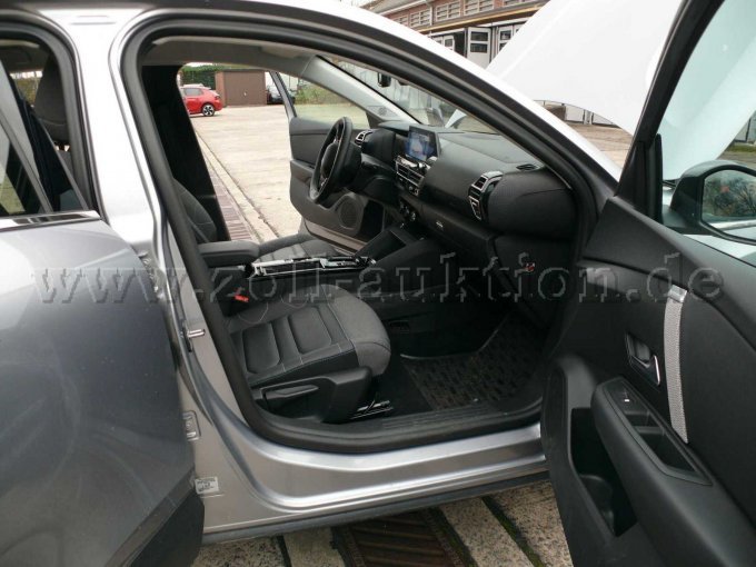 Innenansicht Vordertür rechts