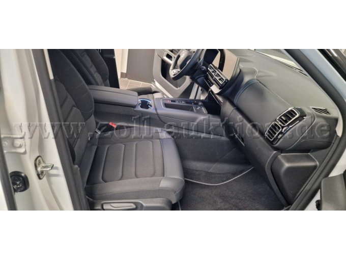 Innenraum vorne Beifahrerseite