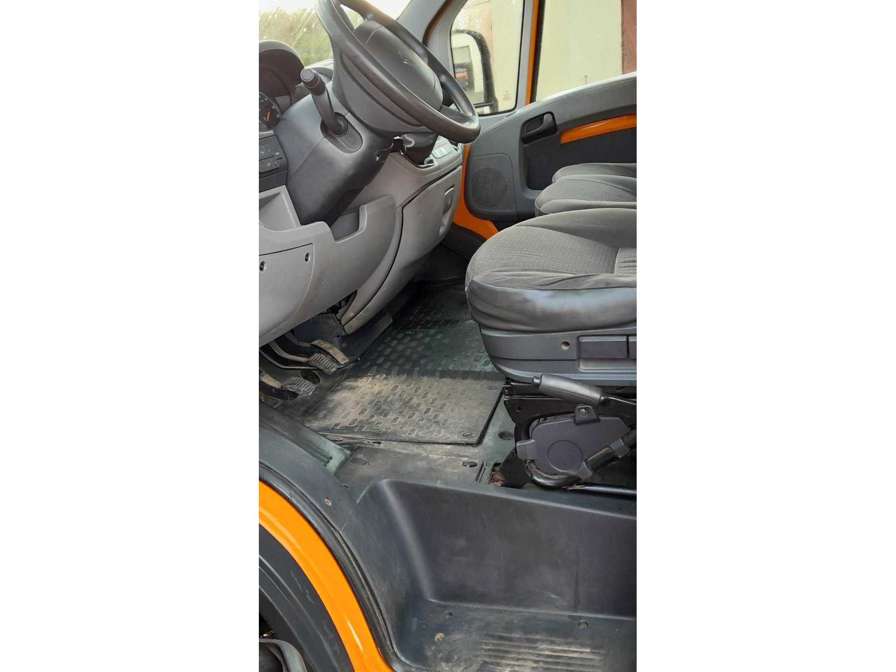 Innenansicht Fahrerseite