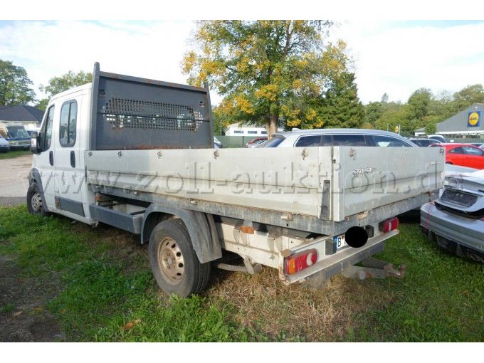 1 Citroen Jumper Doka Pritsche 7-Sitzer / Unfall- & Bastlerfahrzeug – foto 3 – kavel bij Zoll-Auktion, Wandlitz
