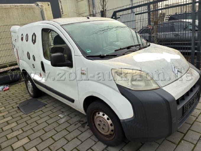 Front-/ Seitenansicht