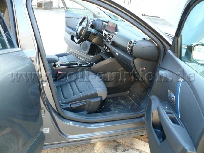 Innenansicht Vordertür rechts