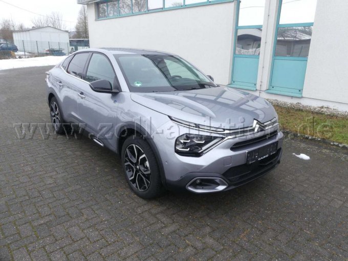 Frontansicht vorn rechts