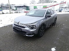 Frontansicht vorn links