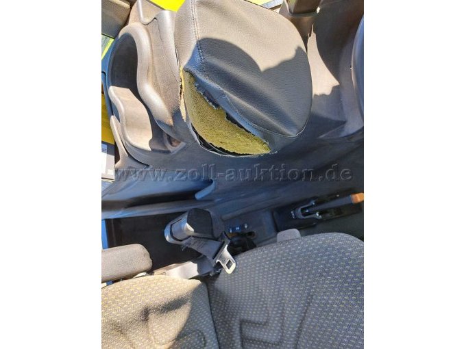 Beschädigung Beifahrersitz