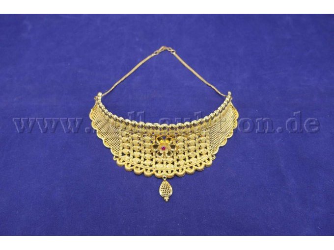 Collier von vorne