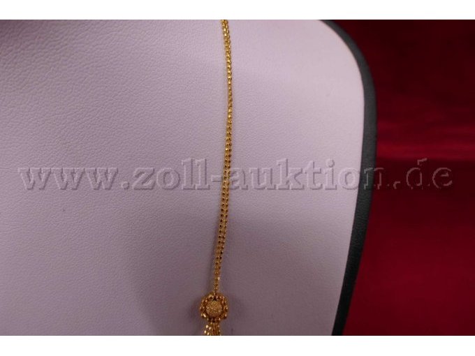 Detailaufnahme oberer Teil der Kette