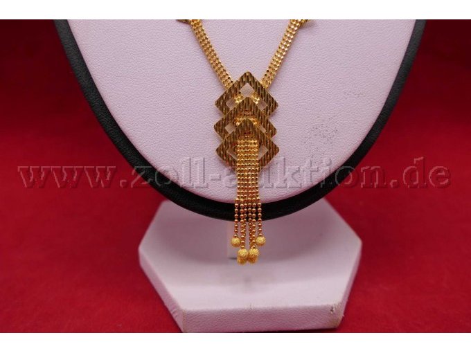 Detailaufnahme unterer Teil der Kette