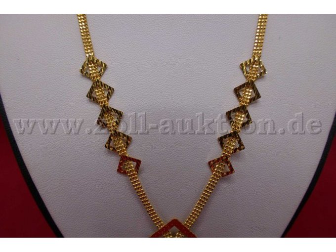 Detailaufnahme mittlerer Teil der Kette