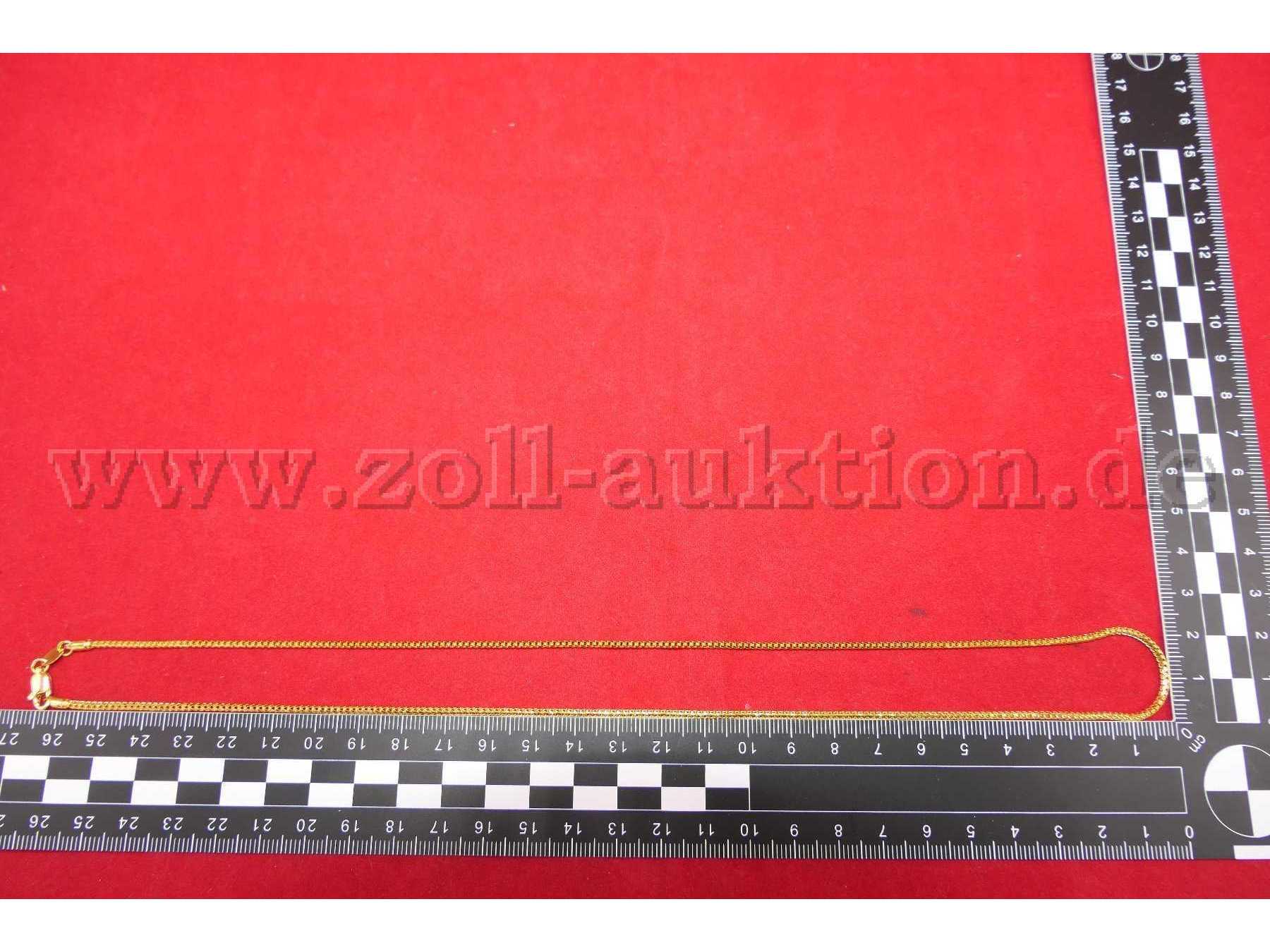 Detailaufnahme mit Maßstab