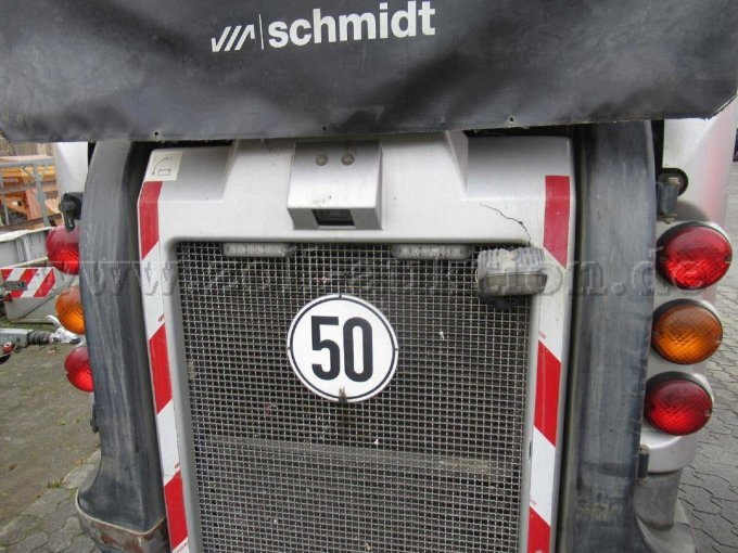 Bild 10 Luftauslass hinten Gitterbedeckung gebrochen