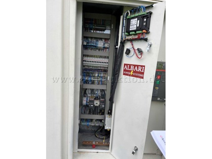 Deutz Netzersatzanlage / Container-Notstromaggregat DE-1000 CSA (Baujahr 2001) - Albari Power Systems – ComAP AMF25 Schaltschrank für Container-Notstromaggregat