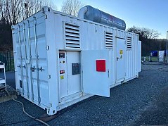 Netzersatzanlage Deutz / A.v. Kaick Container-Notstromaggregat DE-1000 CSA (Baujahr 2001) – Gesamtansicht im Außenbereich