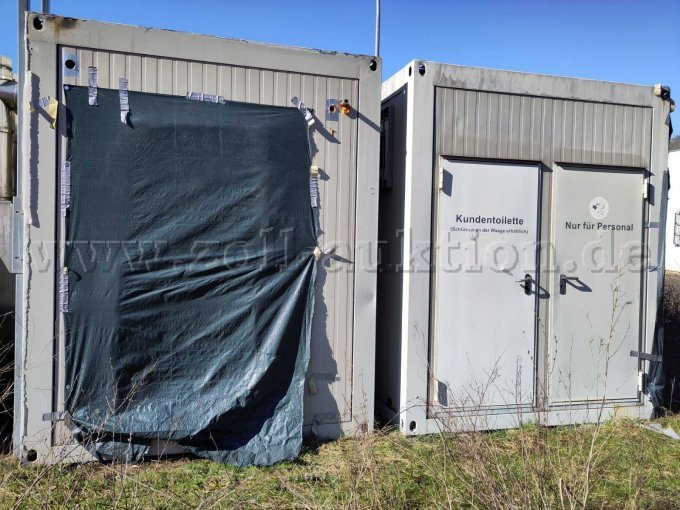 Container 1 Front; Container Nr. 5 Front