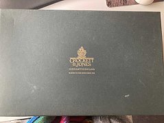 Karton Herrenschuhe Crockett&Jones