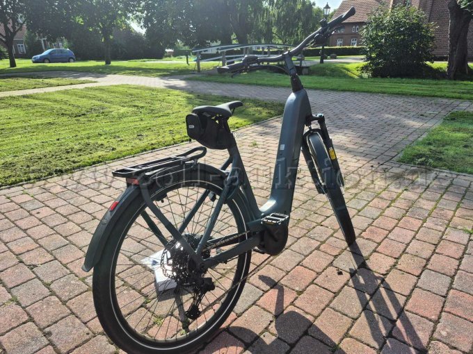 Cube Kathmandu hybrid ONE 800
Ansicht von hinten