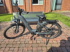 Cube Kathmandu hybrid ONE 800
Seitenansicht