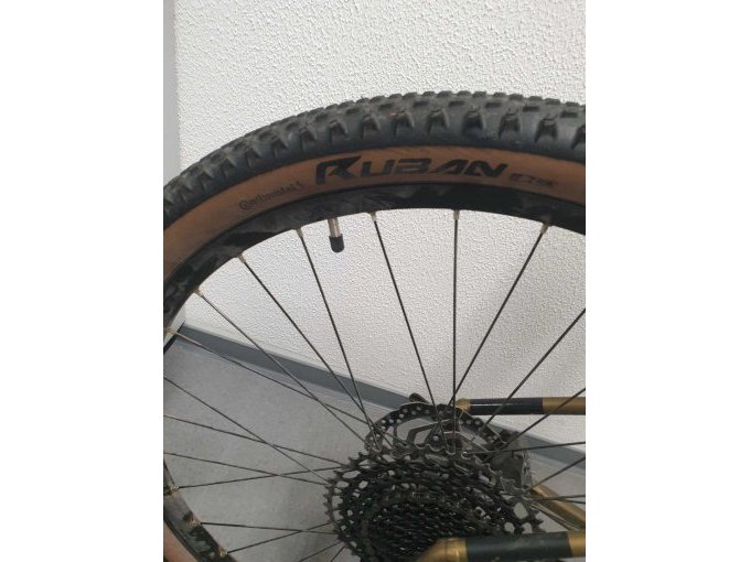 Reifen der Marke Continental Ruban