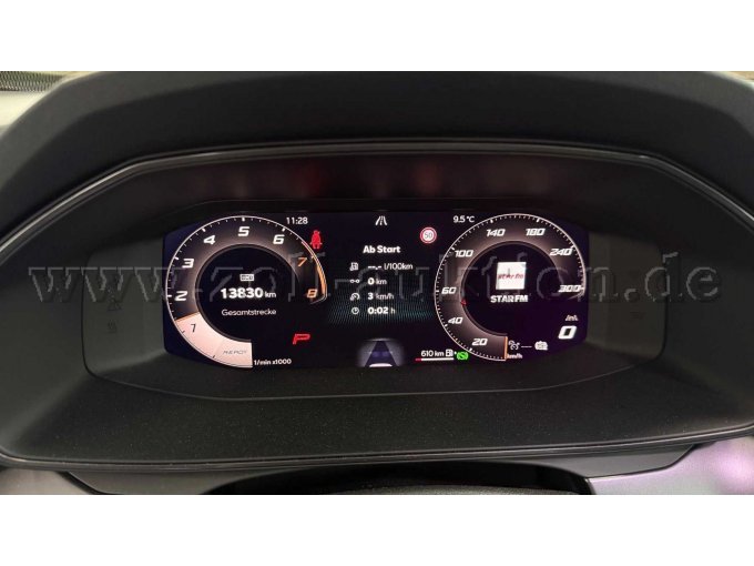 Tacho mit laufenden Motor