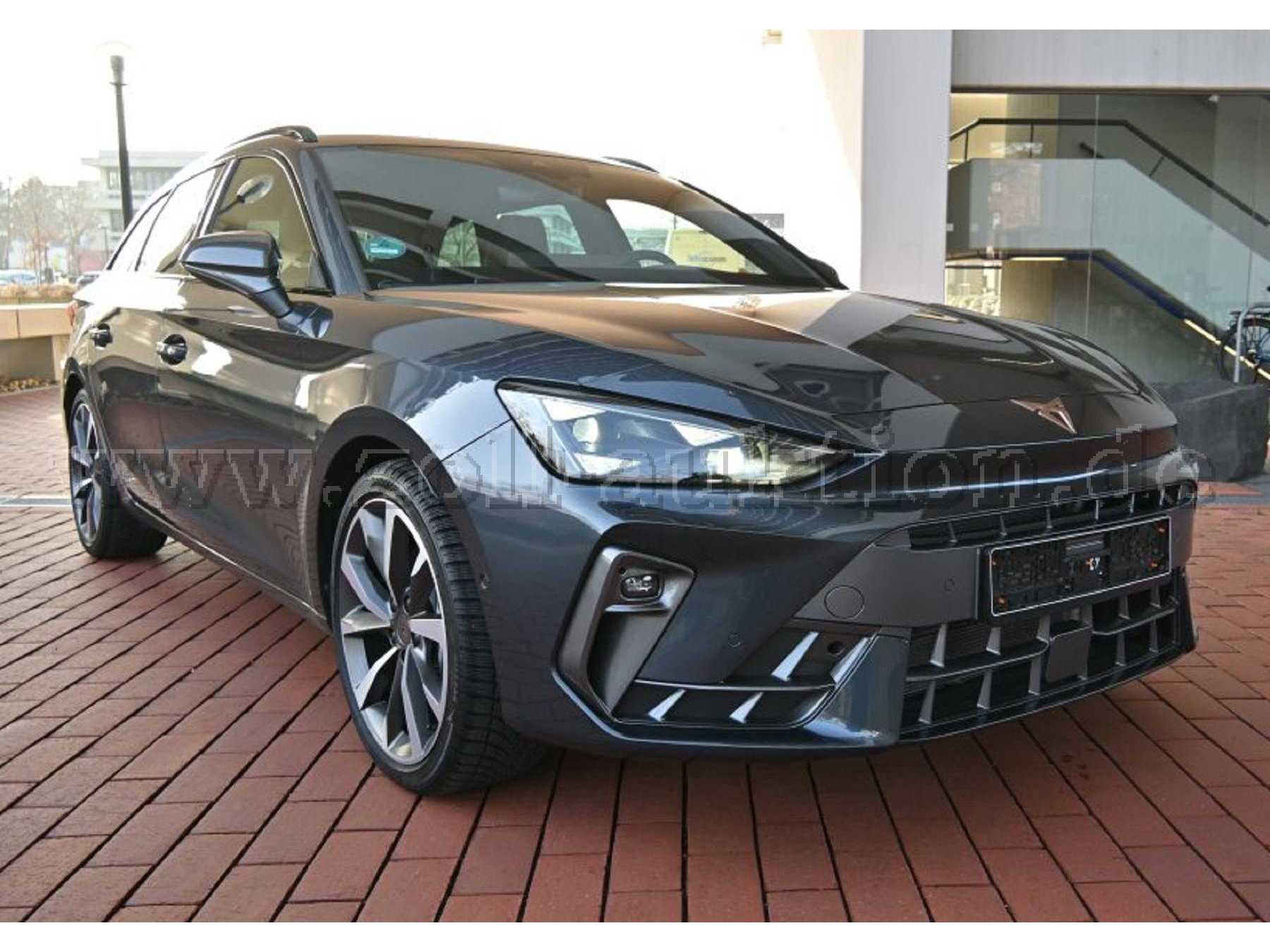 Außenansicht vorne rechts