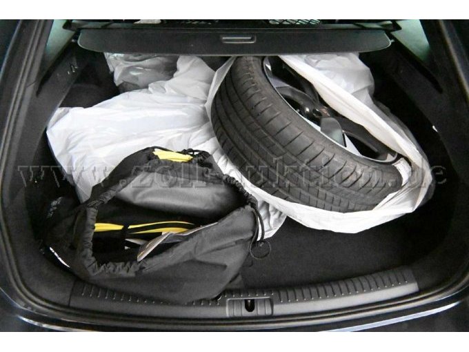 Ansicht Sommerkomplettradsatz (in Kofferraum liegend)