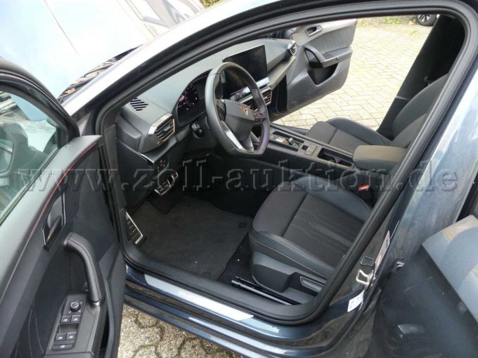 Innenansicht vorn link