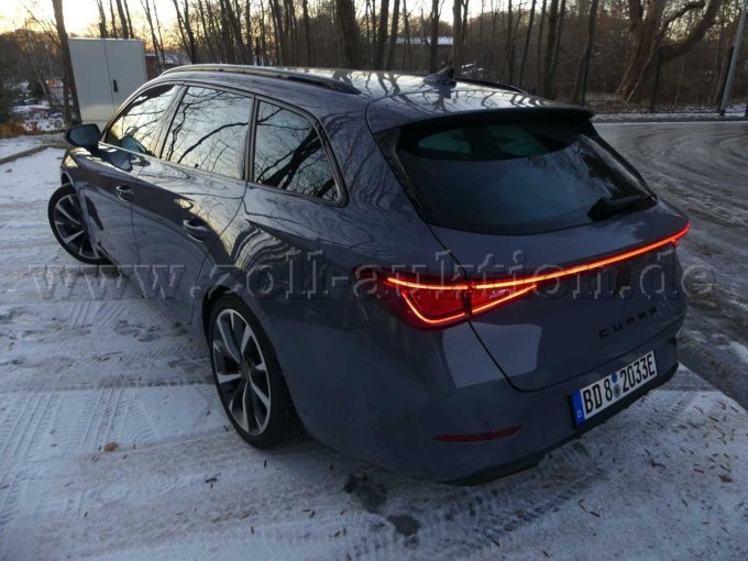 Gesamtansicht hinten links