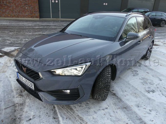 Gesamtansicht vorn links