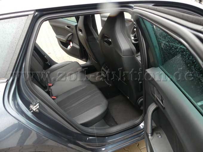 Innenansicht hinten rechts