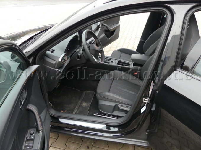 Innenansicht vorn links