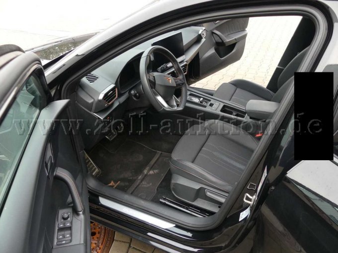 Innenansicht vorn links