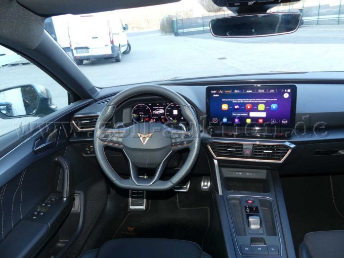 Innenansicht Instrumententafel