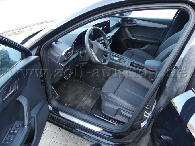 Innenansicht vorn links