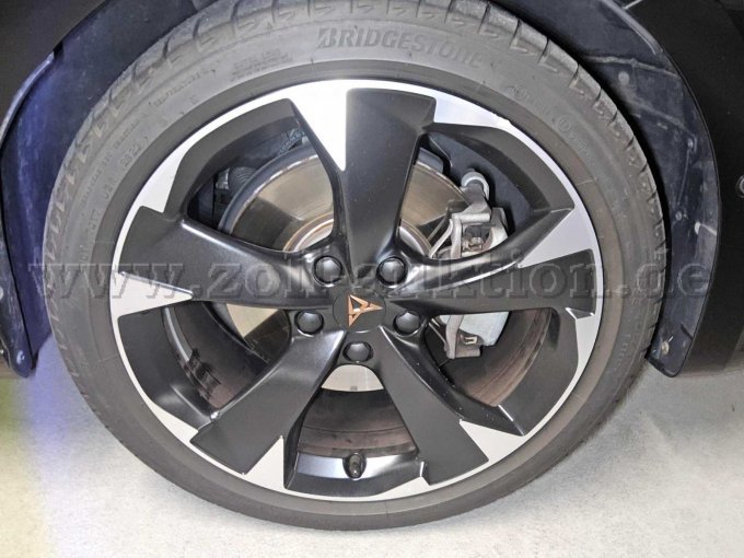 Fahrbereifung hinten