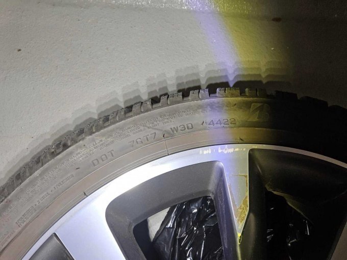 Felgen Winterreifen geschürft
